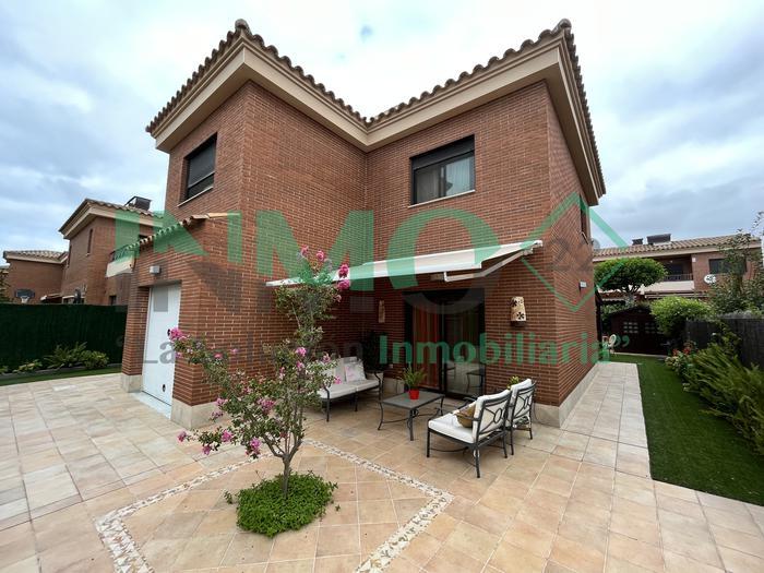 House -
                        Cambrils -
                        3 bedrooms -
                        0 persons