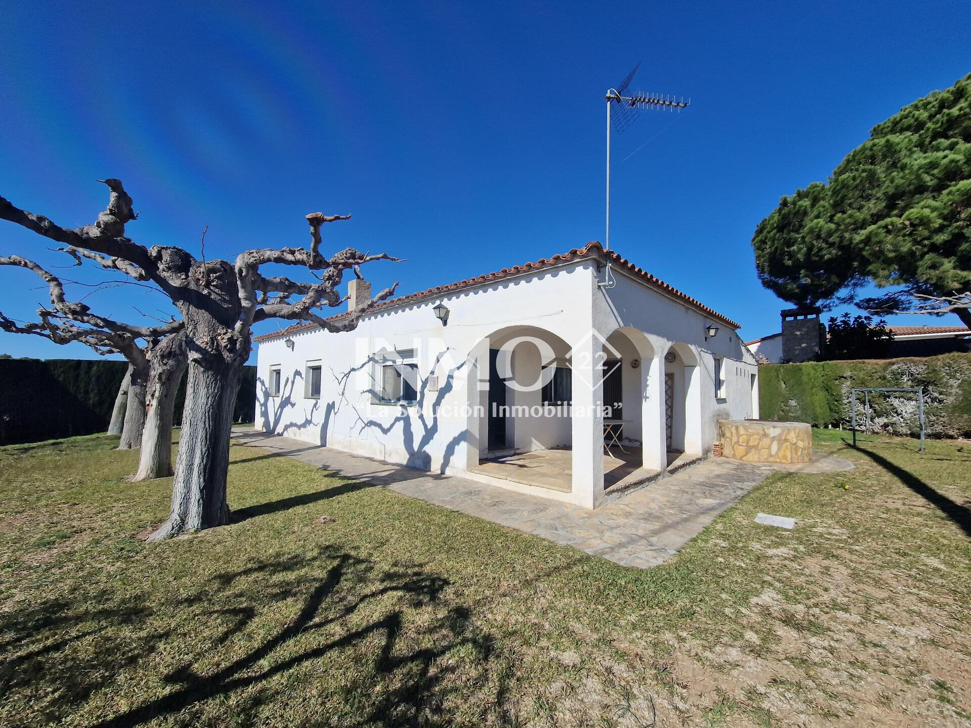 House - Montroig Del Camp - 4 bedrooms - 0 persons