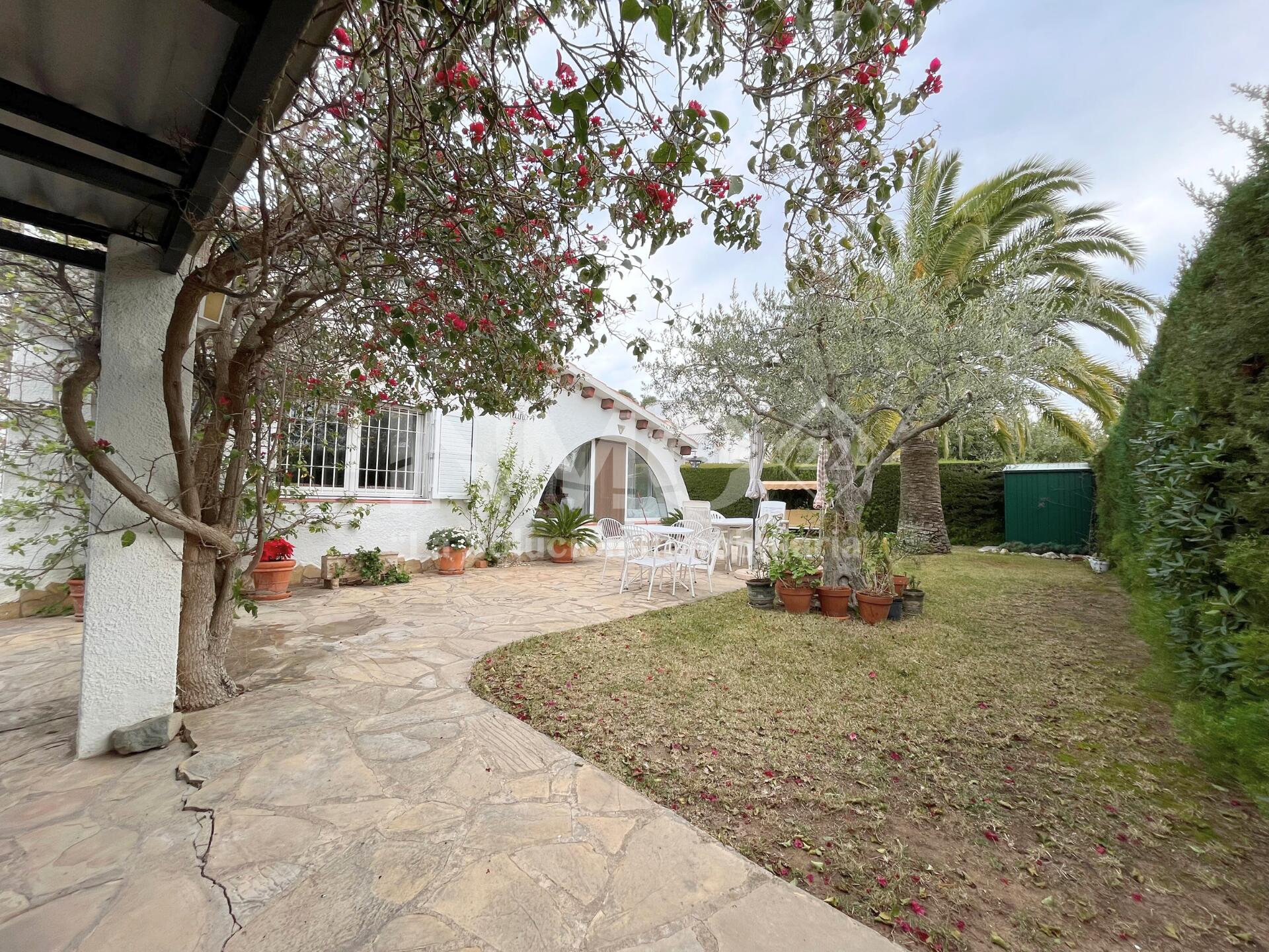 House -
                                            Cambrils -
                                            3 bedrooms -
                                            6 persons